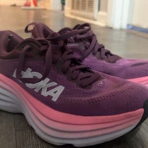 Hoka One One Bondi 8 Beautyberry W Size 6.5